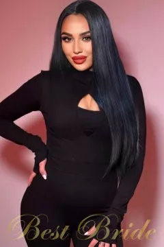 Natalia, 28
