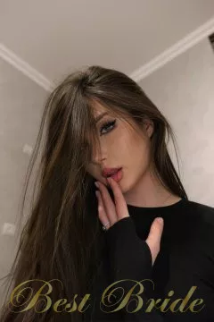 Karyna, 21