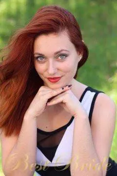 Yana, 34
